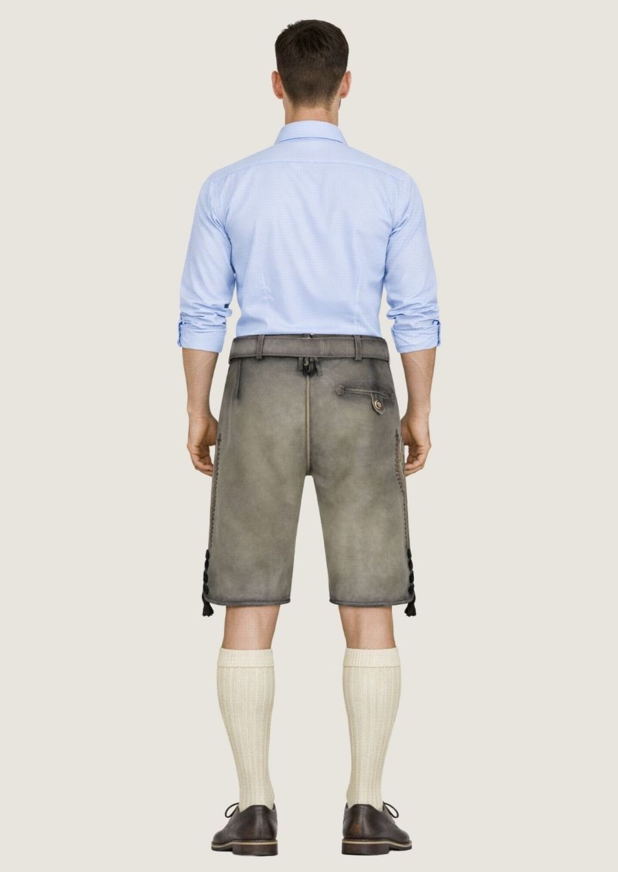 Traditionelle graue Wildleder Lederhose für Herren mit österreichischer Stickerei im Trachtenstil