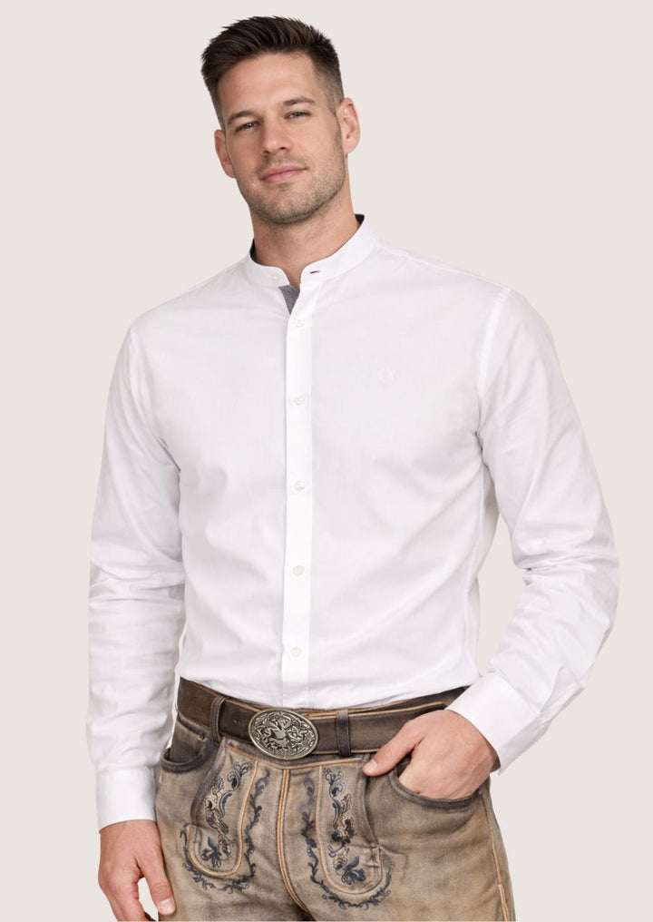 Trachtenhemden für Herren im traditionellen Look mit hohem Komfort